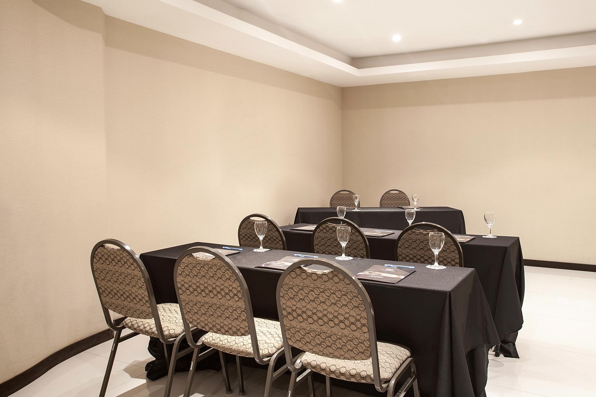 Hr Luxor Hotel Buenos Aires Exterior photo