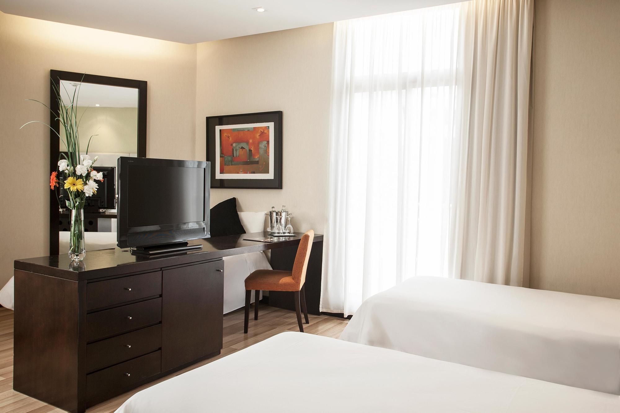 Hr Luxor Hotel Buenos Aires Exterior photo