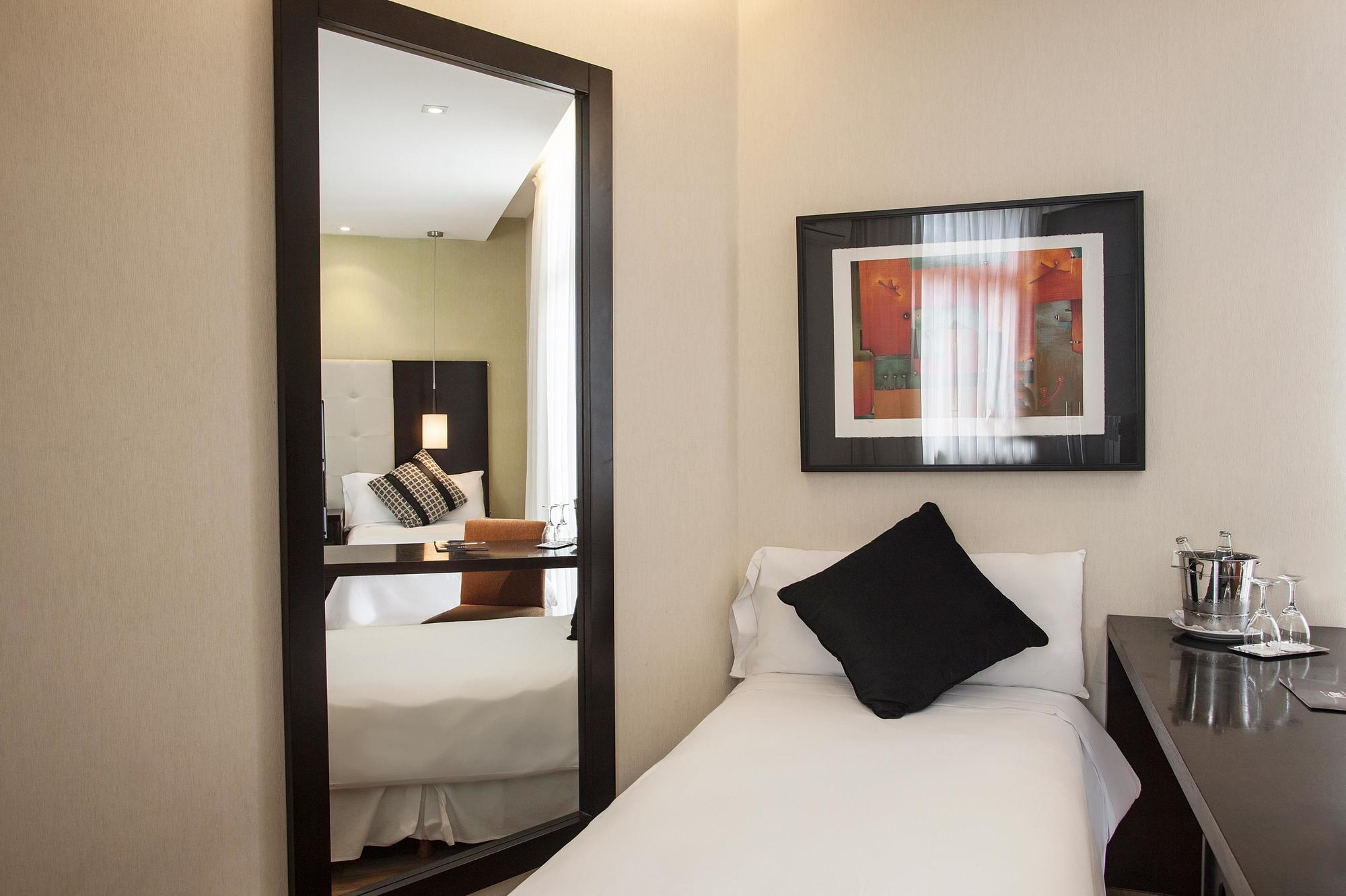 Hr Luxor Hotel Buenos Aires Exterior photo